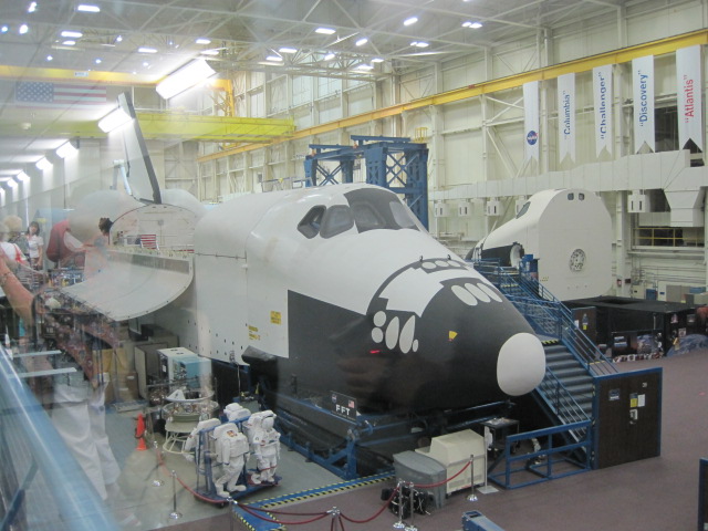 NASA - Le hangar station spatiale et navette