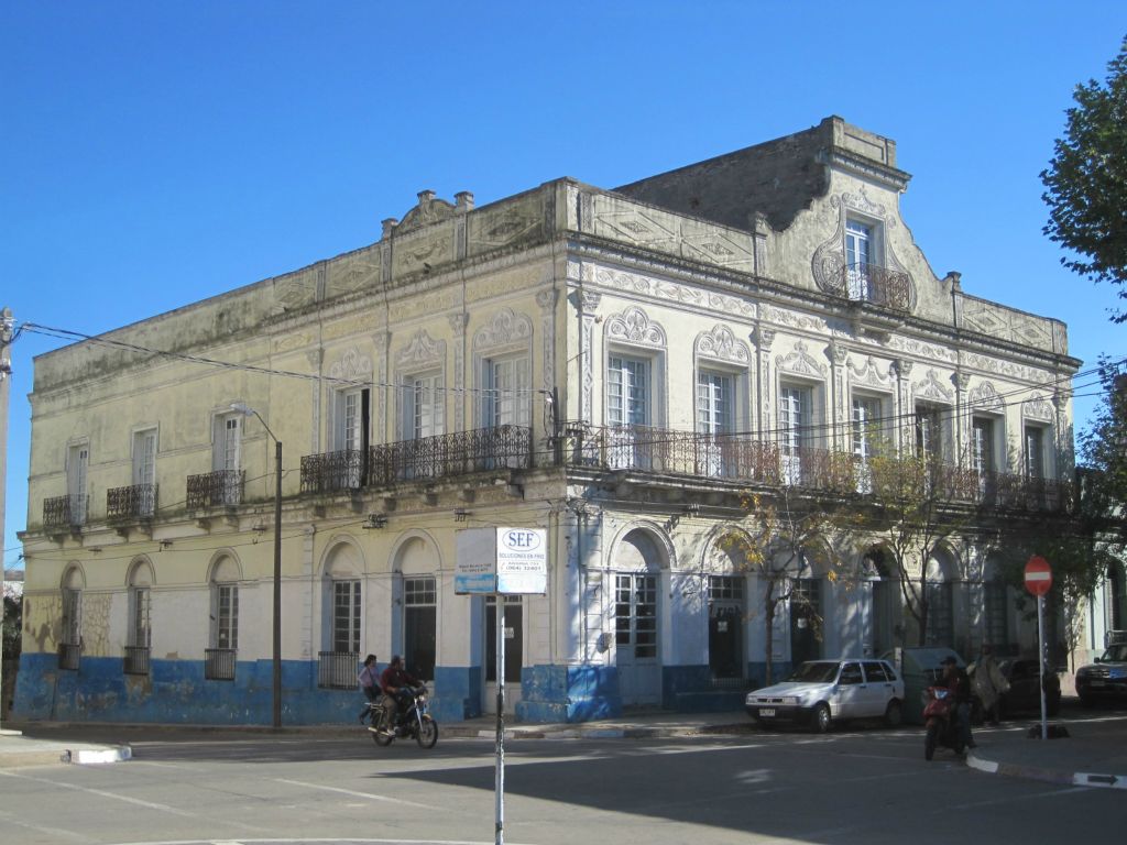 Melo Plaza Constitución