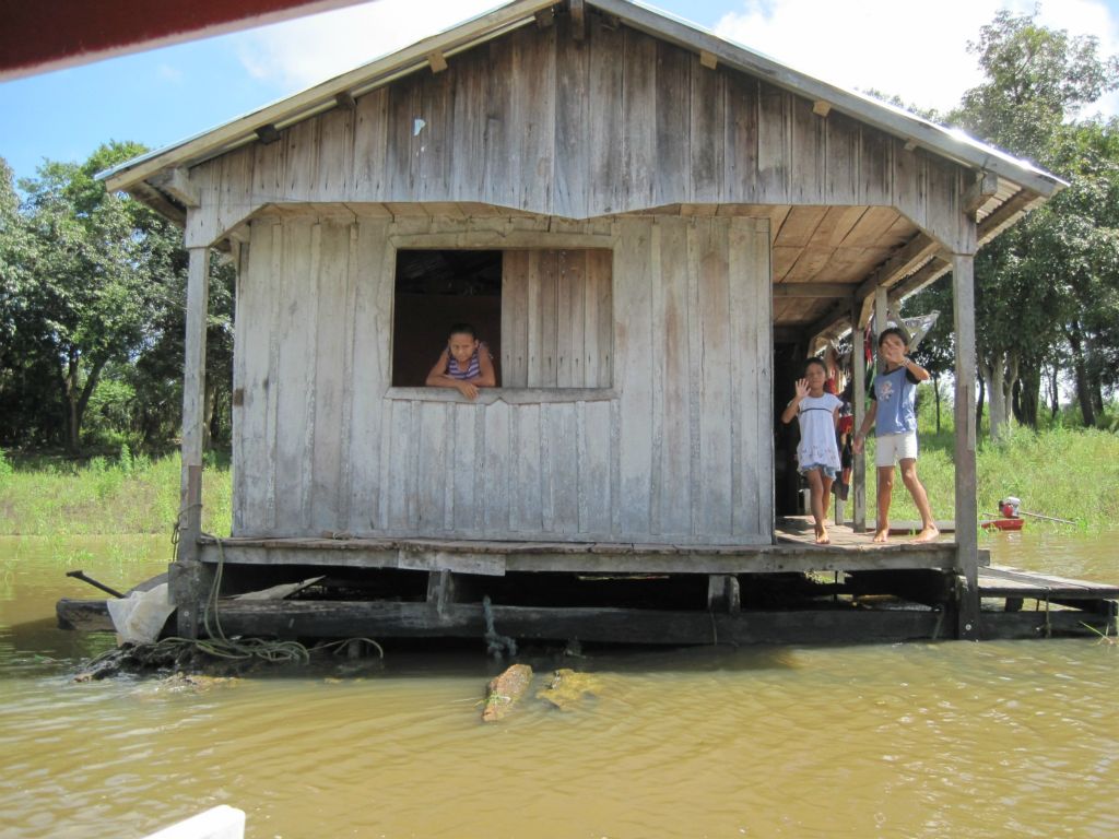 Maison de pcheur sur le lac de Janauarie